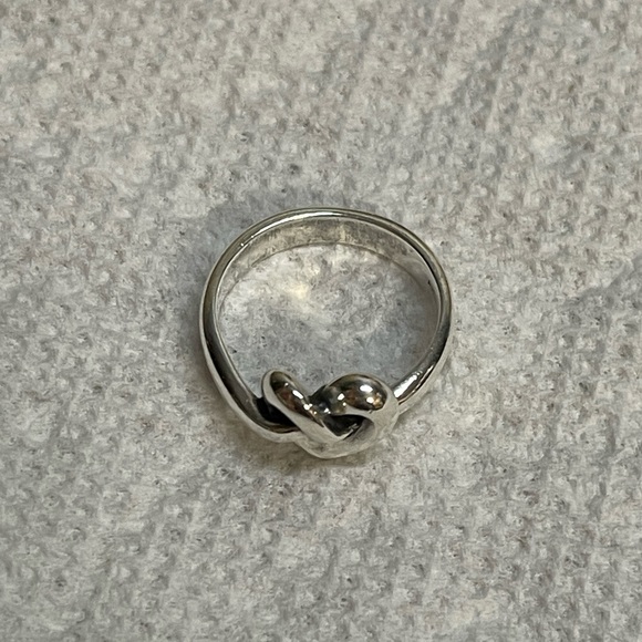 James Avery Heart Knot Ring - size 7 - Picture 6 of 8